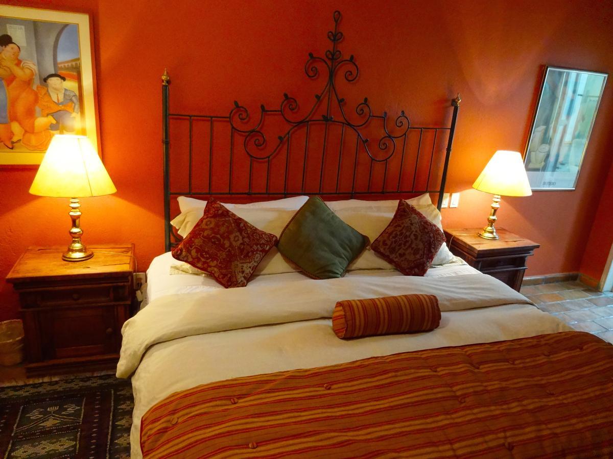 Casa Calderoni Bed & Breakfast ซานมิเกล เด อาเญนเด ภายนอก รูปภาพ